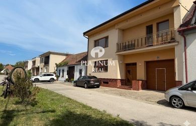Rodinný dom s väčším pozemkom - Vinosady