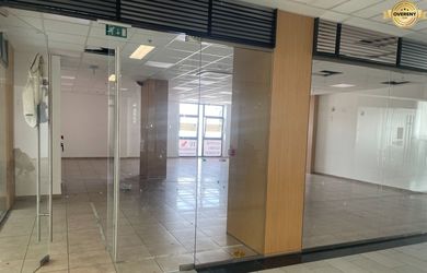 Obchodne priestory / Kancelarie na Prenájom Centrum Galanta