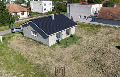 REZERVOVANÉ Na predaj, novostavba 4 izb. dom bungalov v obci Žitavce