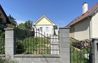 Rodinný dom, Lovčica - Trubín, okr. Žiar nad Hronom
