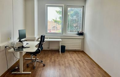 Klimatizované kancelárie na Bôriku s parkovaním od 15 do 500m2