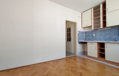 Garsónka v absolútnom centre mesta