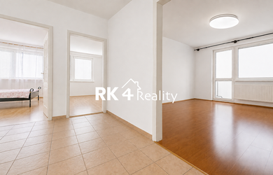 RK4 - PREDAJ - rozľahlý 3 i. byt, 85 m2 + 2 x loggia