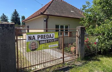 !!! ZNÍŽENÁ CENA !!! PREDAJ - RODINNÝ DOM - ZLATÉ MORAVCE