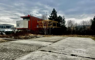 ZNÍŽENÁ CENA -  STAVEBNÉ POZEMKY 2597M2 - LAMAČSKÁ CESTA