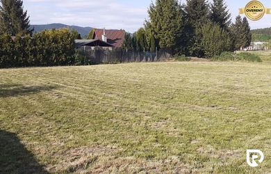 RADO | Rekreačný pozemok 675 m² pri kúpalisku Veronika  | Rajec - ZA