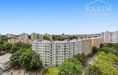 Predaj klimatizovaná garsónka so zasklenou lodžiou, Bratislava V - Petržalka, Blagoevova ulica