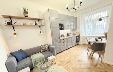 DIRECTREAL|Po komplet rekonštrukcii , zariadený 2 izb.byt 57m2 v BA I. - Staré Mesto