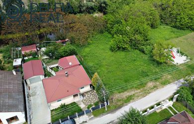 Stavebný pozemok v rybárskom raji 811m2