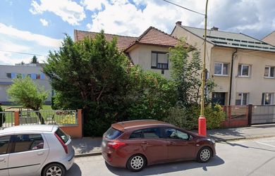 NA Predaj nehnuteľnosť v centre Považskej Bystrice