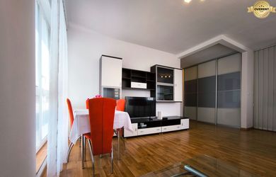 RentHub | 3i byt | Priestranný | Parkovanie | Karlova Ves