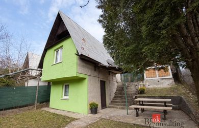 NA PREDAJ !!! Záhradná chatka v pokojnej záhradkárskej oblasti – Nová Lehota