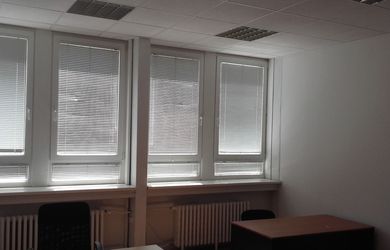 Prenájom kancelárie 35,5 m2 pri POLUS-e na Pluhovej ul.