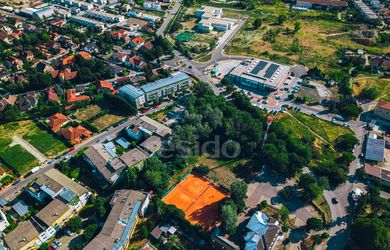 Lukratívny stavebný pozemok s vypracovaným projektom polyfunkcie