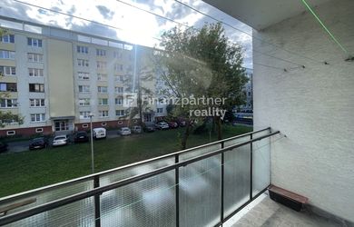 3izb byt s 2 loggiami na SII.-F766-113-ANM