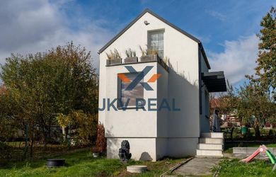Predam novostavbu chaty Ludvikov dvor