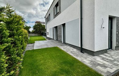 Novostavba. Moderné byty s terasou a záhradou, Dunajská Lužná, HLAVNÁ ul.