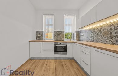 PLUS REALITY | Priestranný jednoizbový byt s parkovaním v uzavretom dvore v meste Nové Zámky na predaj !