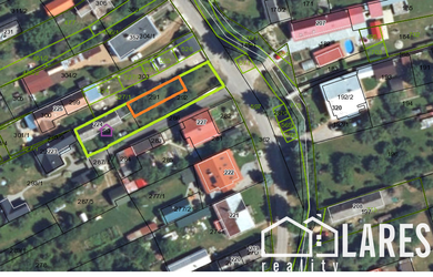 Na predaj slnečný pozemok 471 m² v tichej lokalite obce Malinová (+ bonus staroverská chalupa), okres Prievidza
