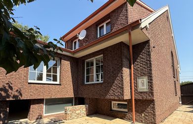 Exkluzívny 5-izbový rodinný dom v toskánskom štýle s bazénom – Povoda