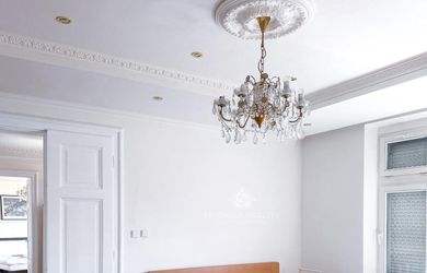 Prenájom*PRIESTRANNÝ 3,5-izbový byt 120 m² s balkńom priamo v centre Bratislavy