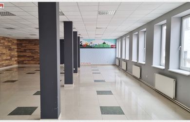ID  3217  Prenájom:  prevádzkový priestor,  centrum