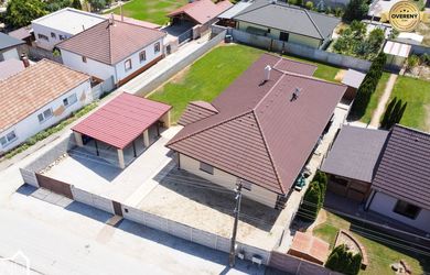PREDAJ: MODERNÝ 4-IZBOVÝ RODINNÝ DOM (880 m² ) – KOŠÚTY