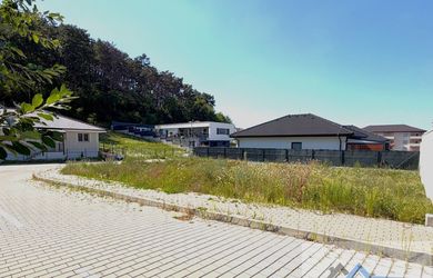 PREDAJ krásny stavebný pozemok 388 m² Malé Uherce