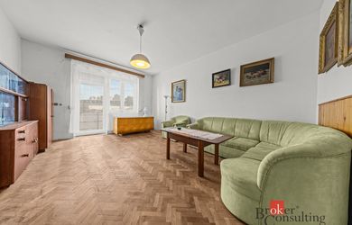Na predaj priestranný 3 izbový byt  - Záhradnícka ulica Bratislava