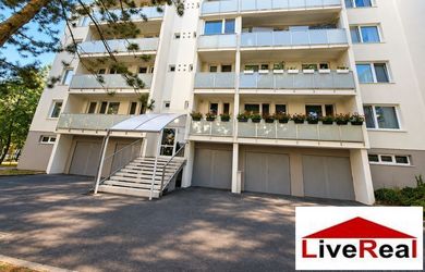 4izb, Bagarova, 92m2, 3D prehliadka, p.1/4, pôvodný veľmi dobrý stav, nízko-podlažný dom, park, komplet upravený bytový dom
