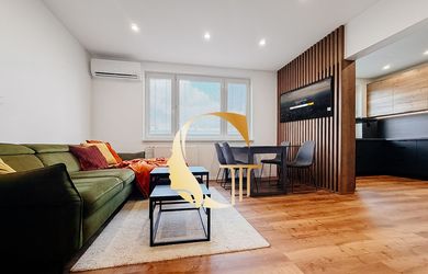 GODDESS PROPERTY - rezervované - PREDAJ 4 izbový byt 85 m2 - LOGGIA - moderný - kompletná rekonštrukcia - PLANCKOVA ulica - Petržalka