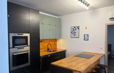 Prenájom 3i. bytu s terasou a 2 parkovacími miestami