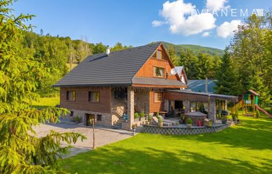 Na predaj rodinný dom Vychylovka / Apartmánový dom, 1023m2