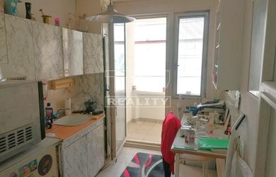 NA PREDAJ 2-IZB.BYT V DUBNICI NAD VÁHOM 48 M2
