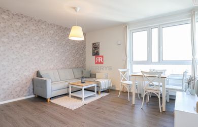 HERRYS - na predaj 2-izbový byt v obľúbenej novostavbe na Seberíniho ulici, plus parking