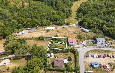 Exkluzívne na predaj stavebný pozemok 520m2 v Banskom Studenci s projektom a možnosťou výstavby