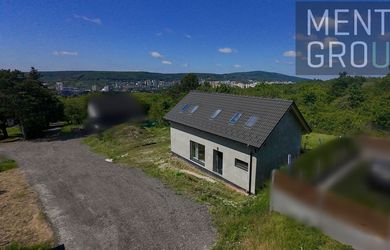 Novostavba nízkoenergetického rekreačného domu (s atribútmi rodinného domu) – Bratislava IV (Lamač)