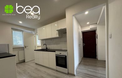 NA PRENÁJOM: 3-izbový byt s balkónom, vlastným kúrením a ohrevom vody, Levoča, sídl. Rozvoj, 72 m2