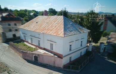 Kúria z prvej polovice 19. storočia v Bretejovciach – miesto s príbehom a výnimočným charakterom