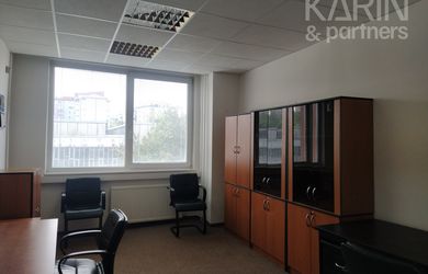 LEN: 10,83€/ m2/ mesiac! Prenájom kancelária 16 m2 s parkovaním, Agátová ul., Dúbravka, BA IV.