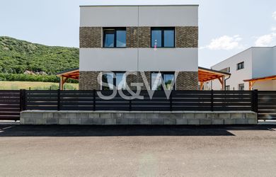 SVOBODA & WILLIAMS | 114886 | Päťizbový rodinný dom v menšom rezidenčnom projekte v Hainburgu an der Donau